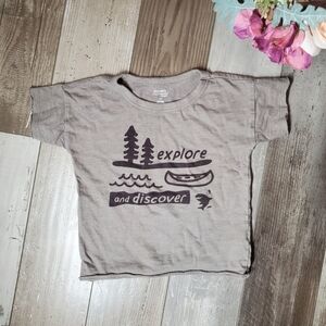 Modern Moments by Gerber Raw Hem T-Shirt Size 18m Explore and Discover Beige
